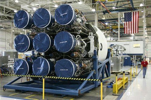 SpaceX Milestone: Commercial Rocket Company Launches 600th Starlink Satellite in 2026