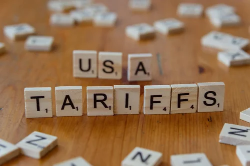 Global Economy Shakes Off Tariff Shock: AI Boom Drives 3.3% Growth in 2026, IMF Warns of Rising Risks