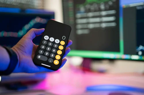 AI Memory Crisis: Smartphone Prices Soar to $523 Record Highs as Chip Shortage Plummets 2026 Sales